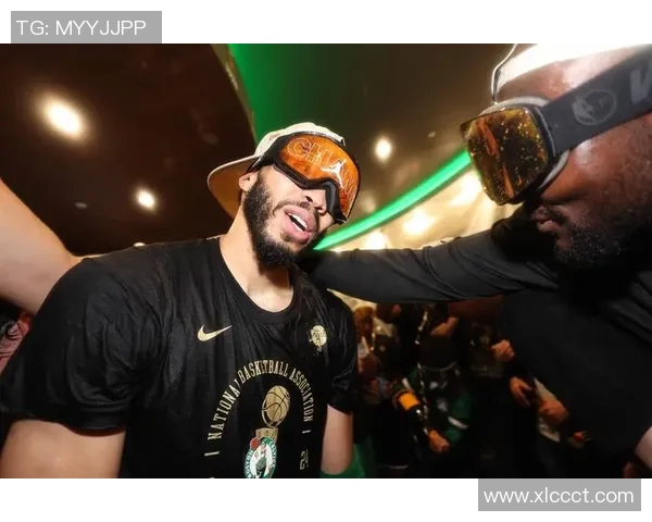 杰森塔图姆：从新星到NBA巨星的成长之路与辉煌成就